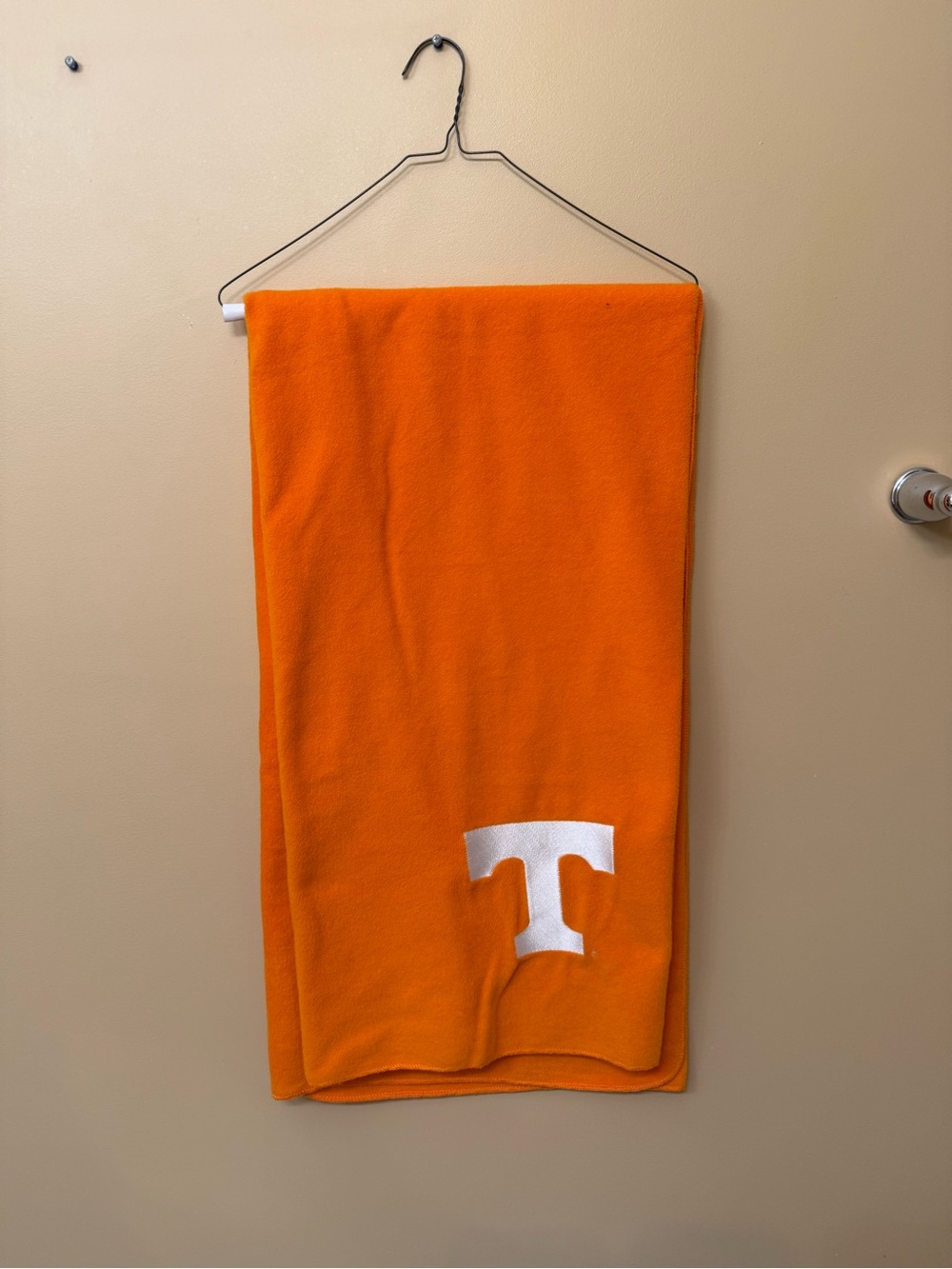 University of Tennessee orange blanket 4 ft x 5 ft